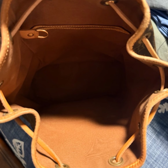 Louis Vuitton Brown Monogram MM Montsouris Backpack UNSEX - Picture 10 of 10